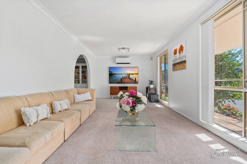 6 Jowarra Way, Merrylands, NSW 2160