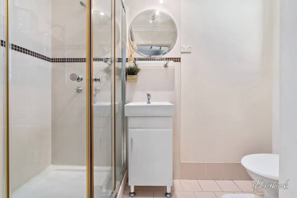 6 Jowarra Way, Merrylands, NSW 2160