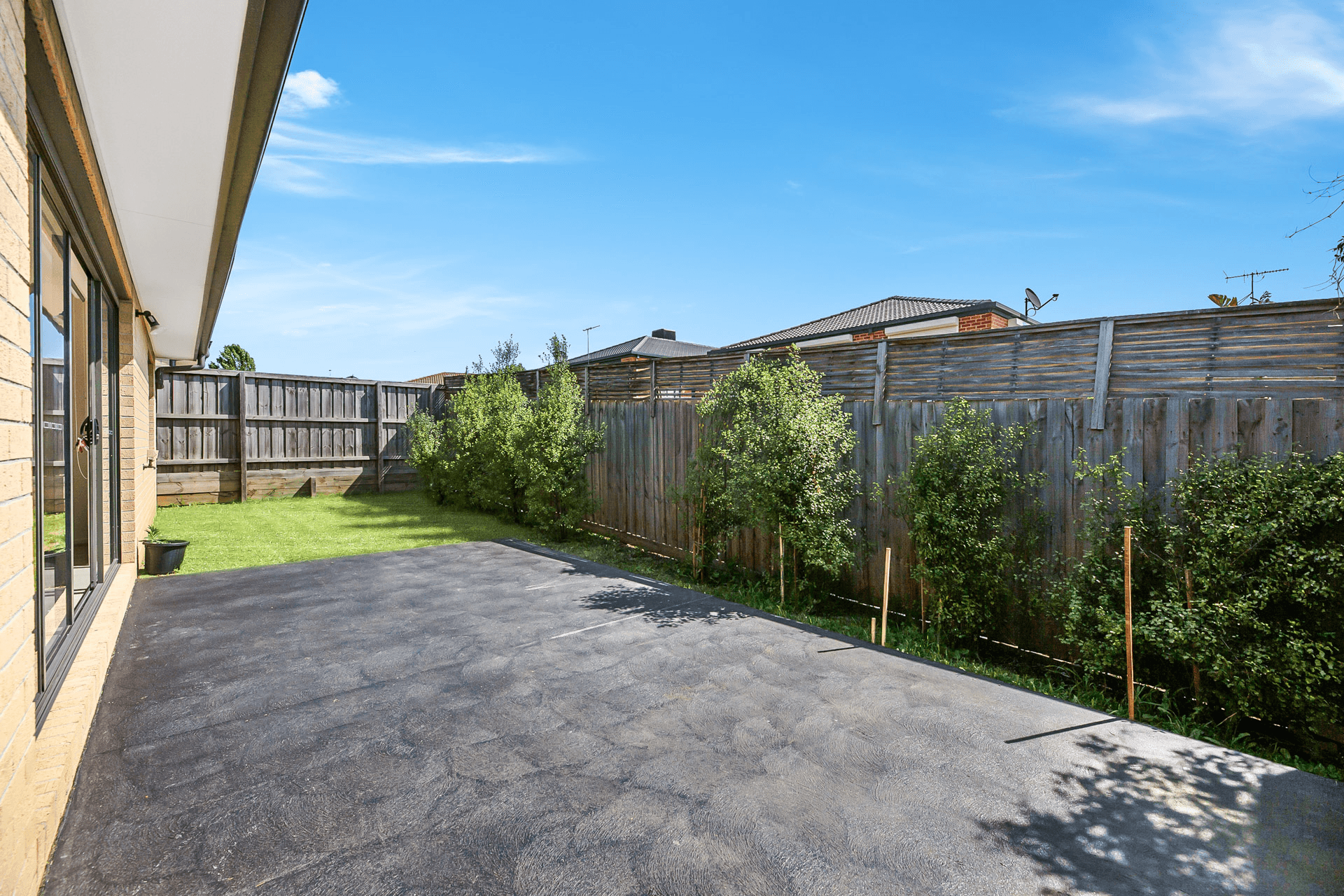 8 Kate Avenue, HAMPTON PARK, VIC 3976