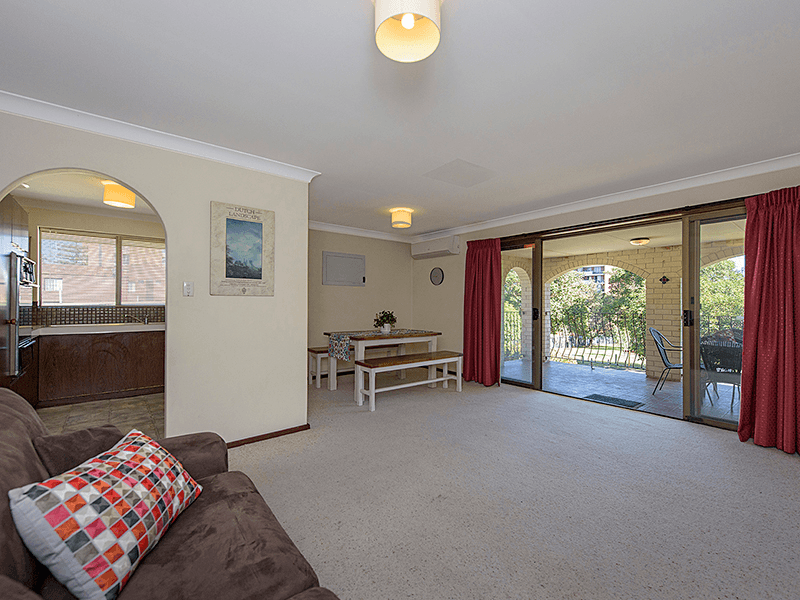 4/70 King George Street, Victoria Park, WA 6100