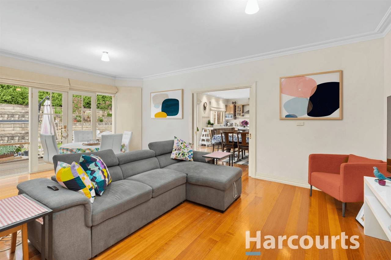 50  The Avenue, FERNTREE GULLY, VIC 3156