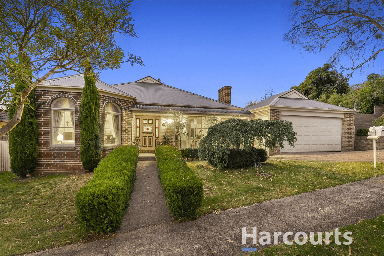 50  The Avenue, FERNTREE GULLY, VIC 3156