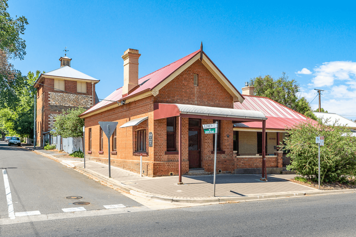 9 Elizabeth Street, OAKBANK, SA 5243