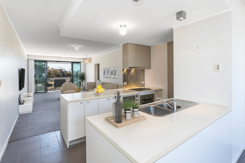 203/25-33 Dix Street, REDCLIFFE, QLD 4020