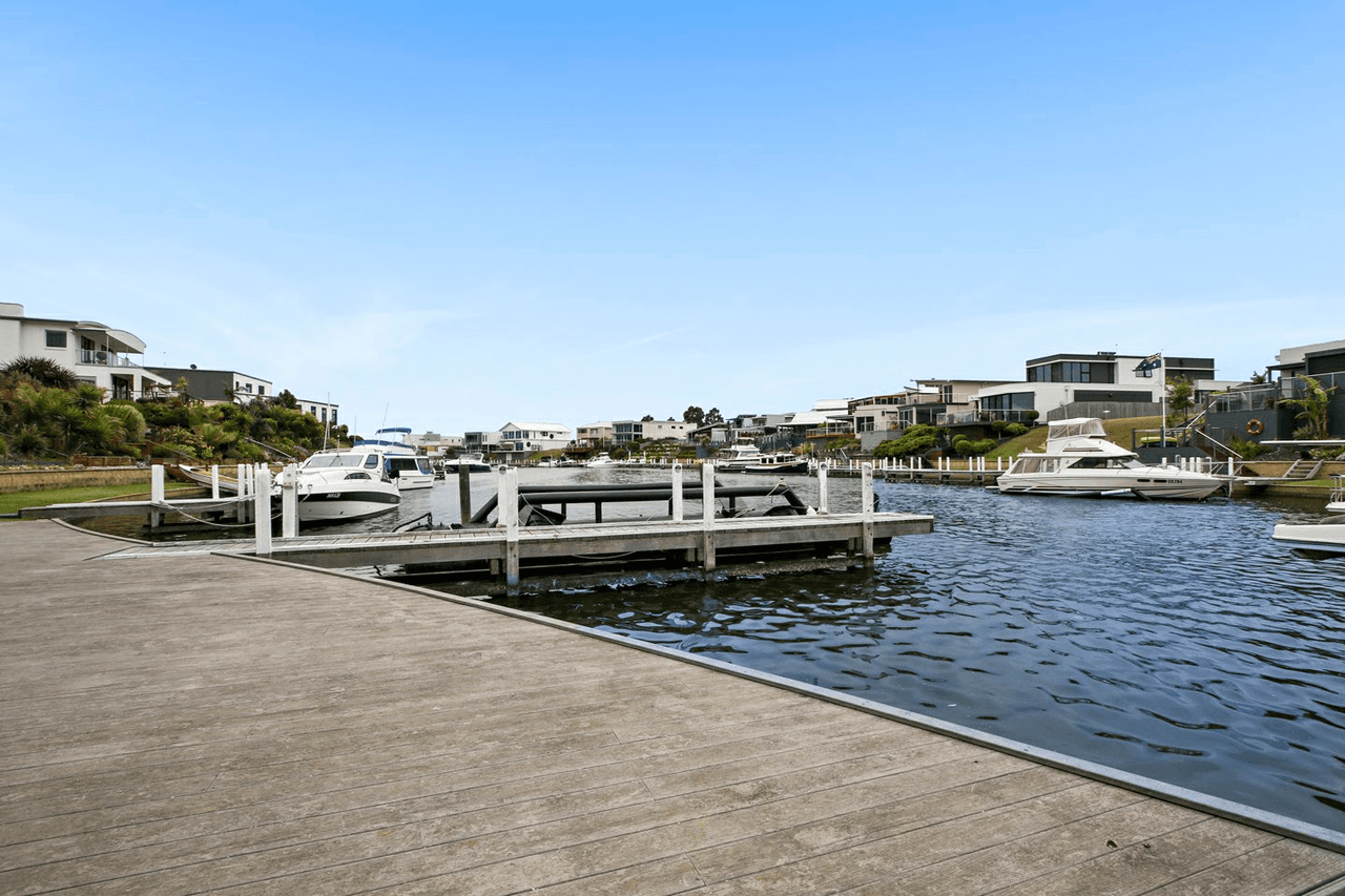 18 Heaths View, PAYNESVILLE, VIC 3880