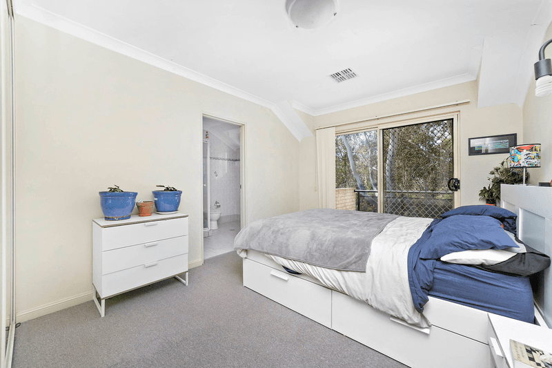 10/831 Henry Lawson Drive, Picnic Point, NSW 2213