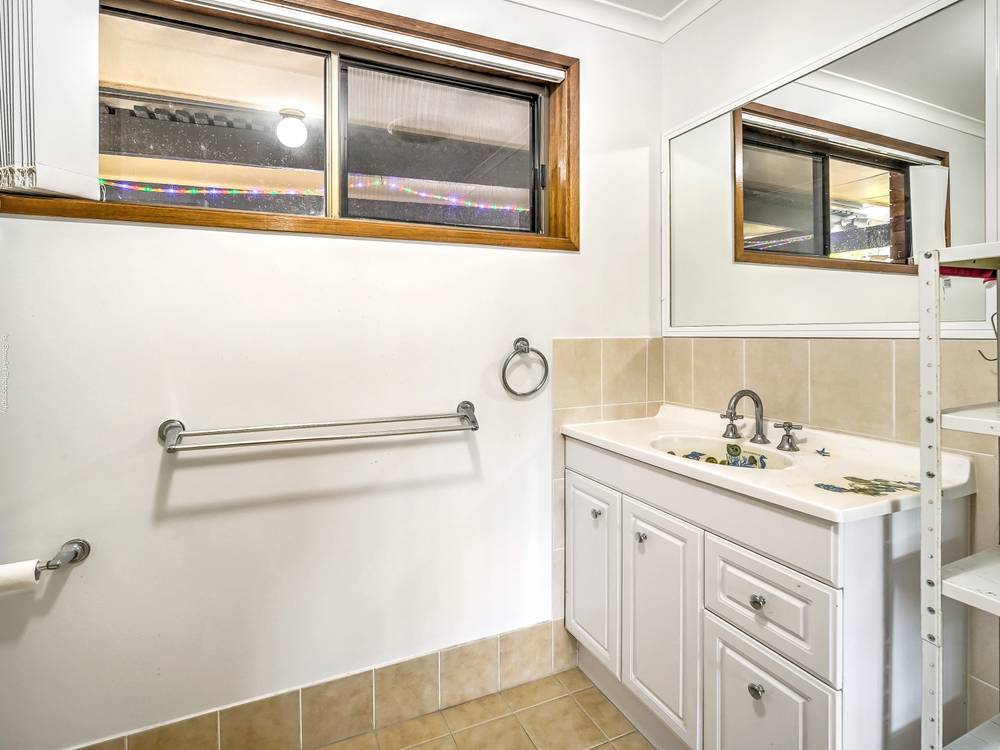 7 Prince Street, Urangan, Qld 4655