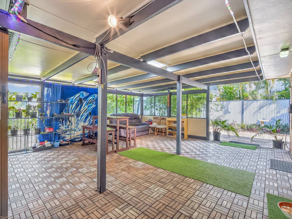 7 Prince Street, Urangan, Qld 4655