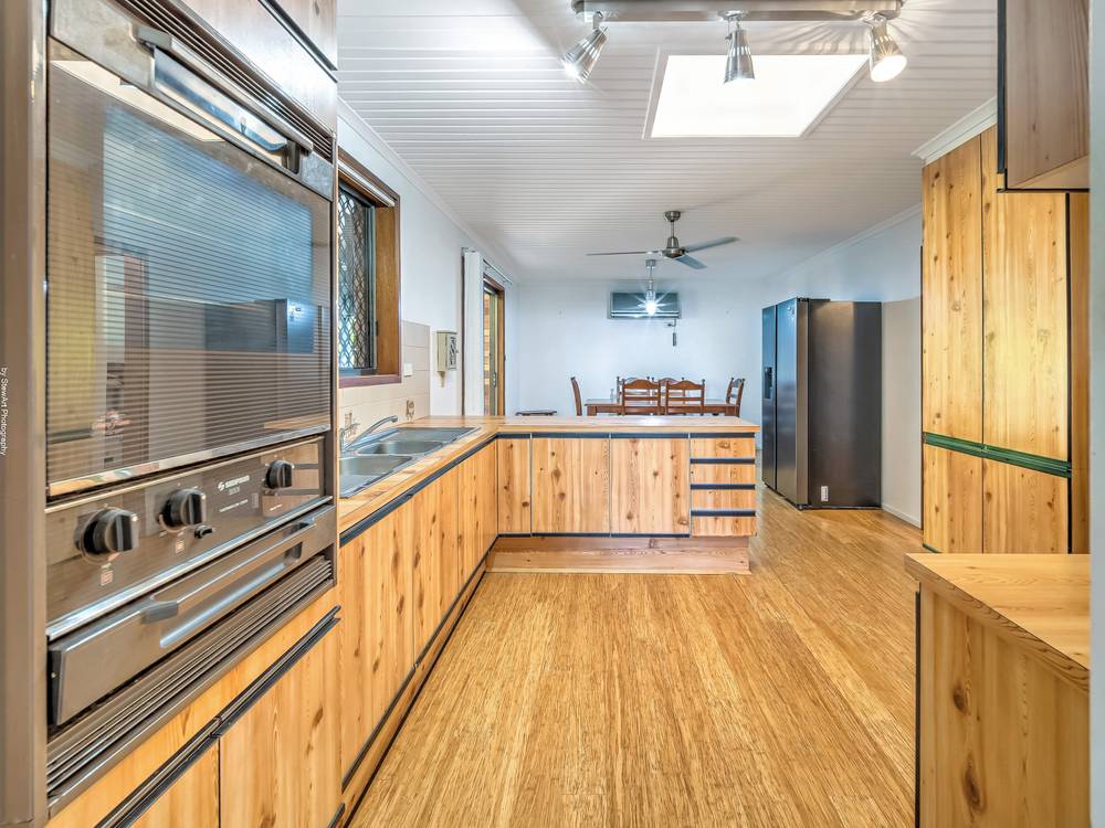7 Prince Street, Urangan, Qld 4655