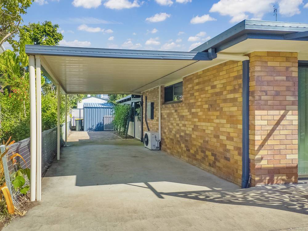 7 Prince Street, Urangan, Qld 4655