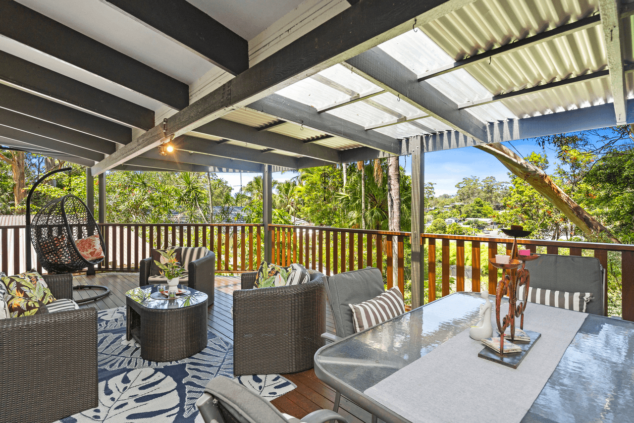 17 Aethalia Street, CURRUMBIN WATERS, QLD 4223