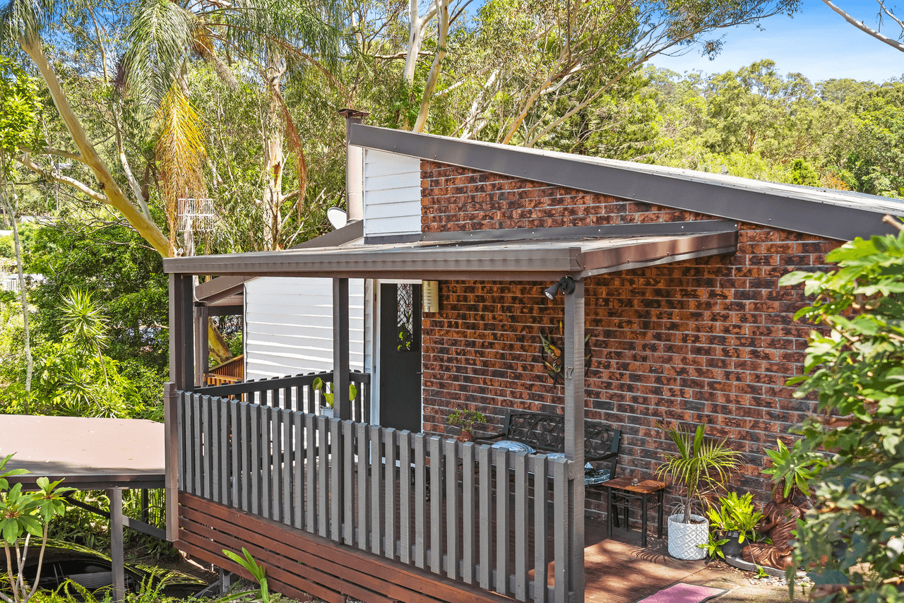 17 Aethalia Street, CURRUMBIN WATERS, QLD 4223