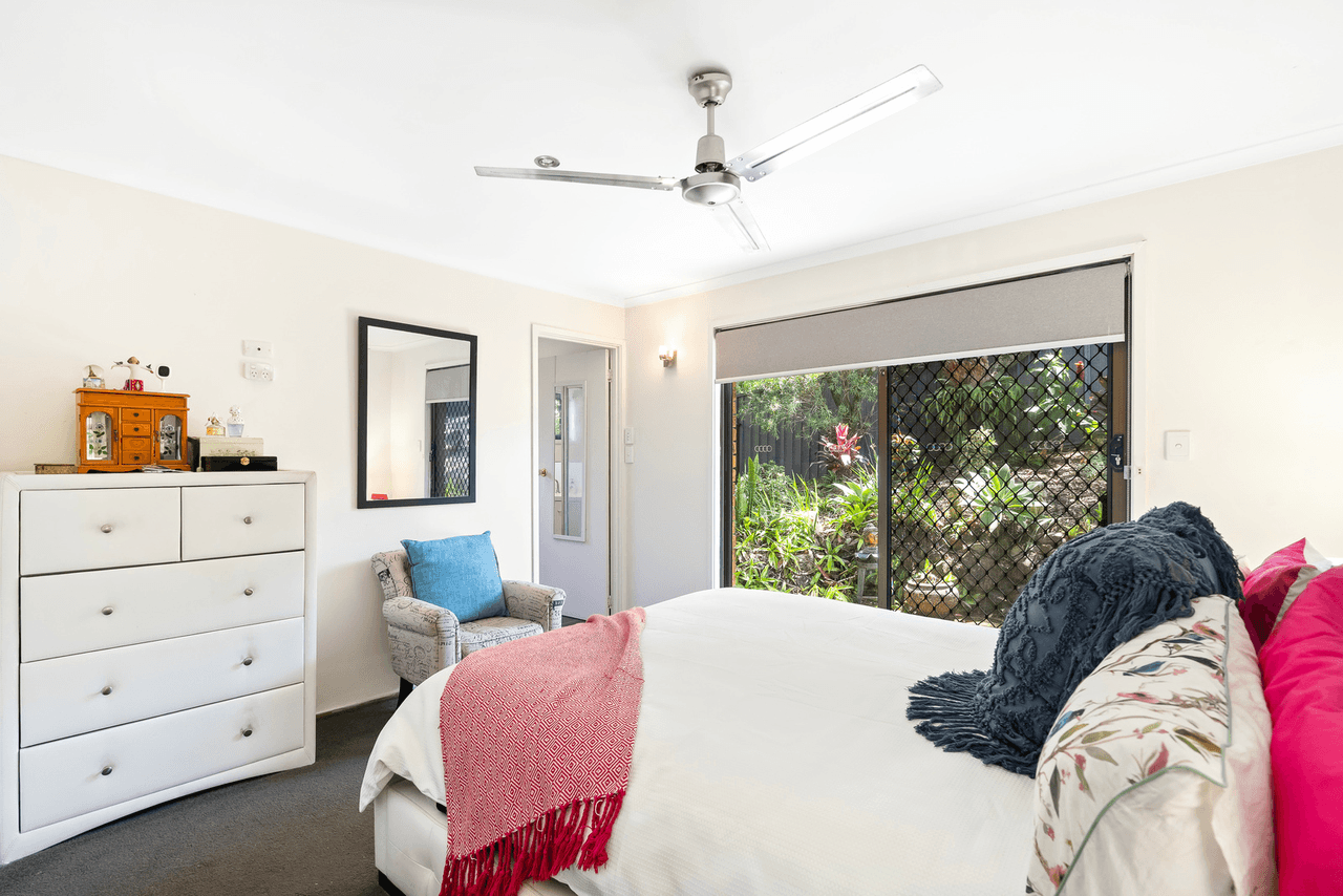 17 Aethalia Street, CURRUMBIN WATERS, QLD 4223