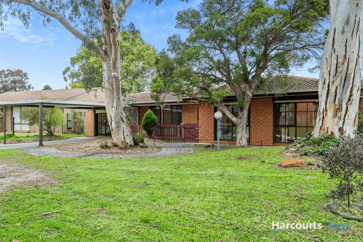 32 Sunnymeade Drive, ABERFOYLE PARK, SA 5159