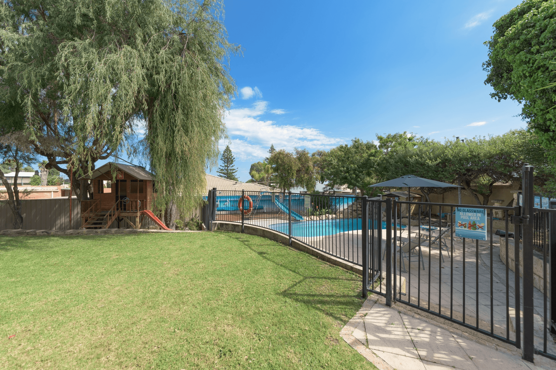 3 Hyacinth Place, Madora Bay, WA 6210