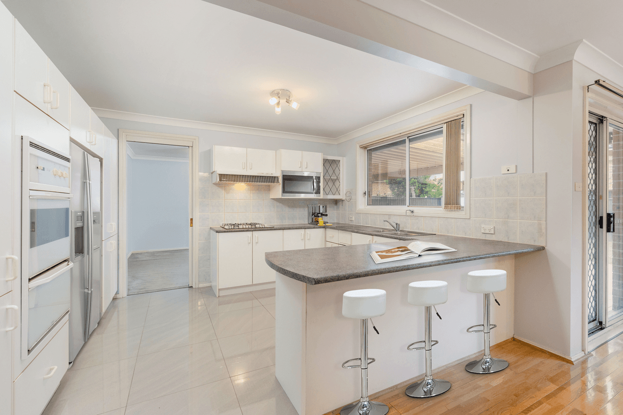 64 Bricketwood Drive, WOODCROFT, NSW 2767