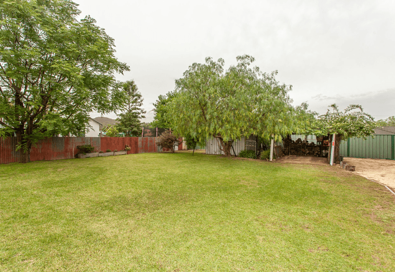 30 Olney Street, ELLALONG, NSW 2325