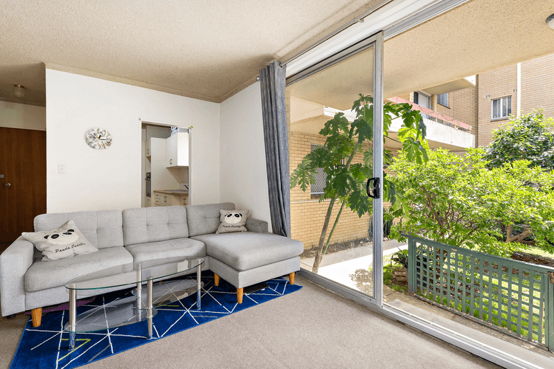 2/3 Holborn Avenue, Dee Why, NSW 2099