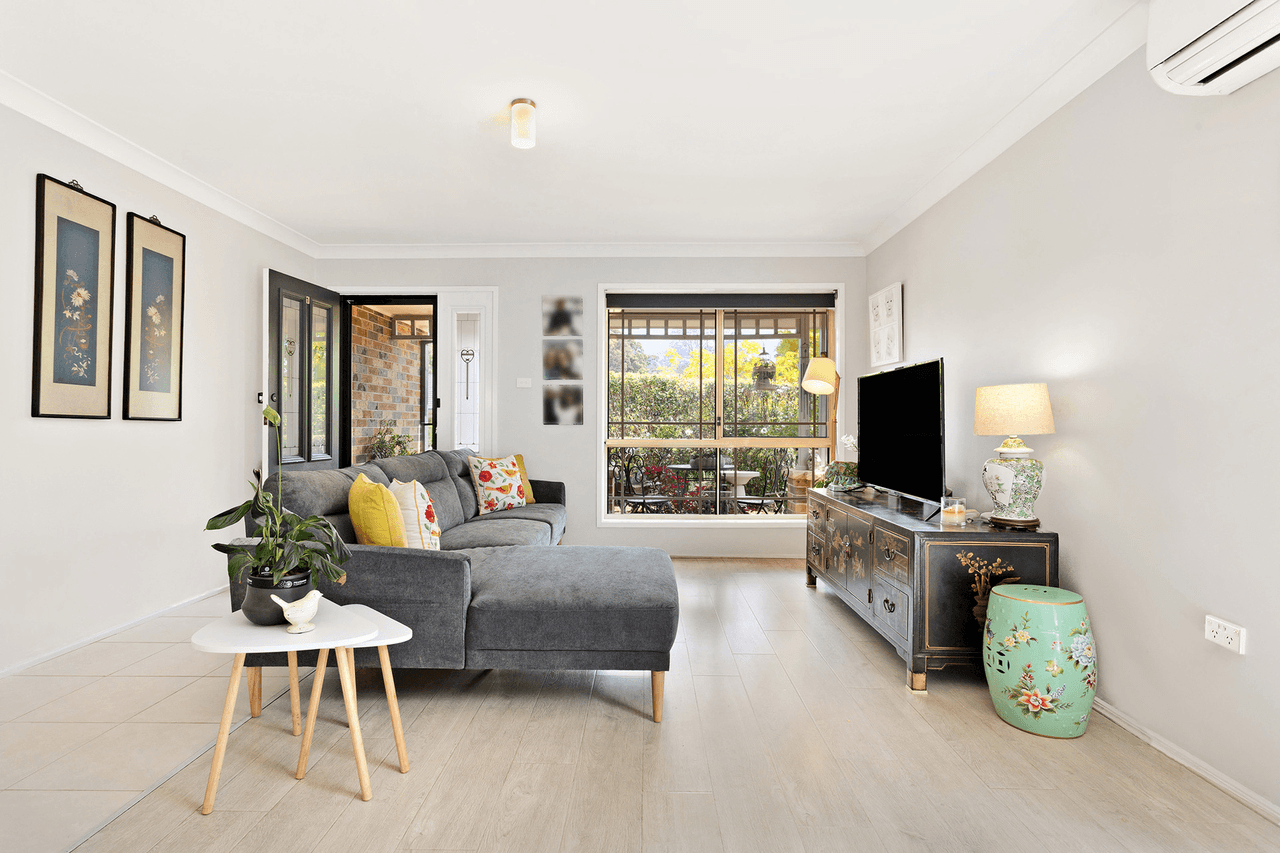 1/1 Gindurra Avenue, Castle Hill, NSW 2154