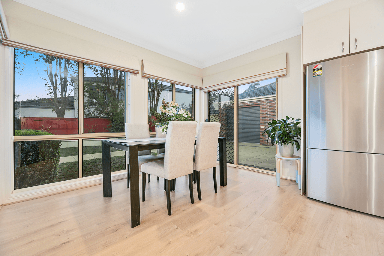 34 Edgbaston Circuit, BERWICK, VIC 3806