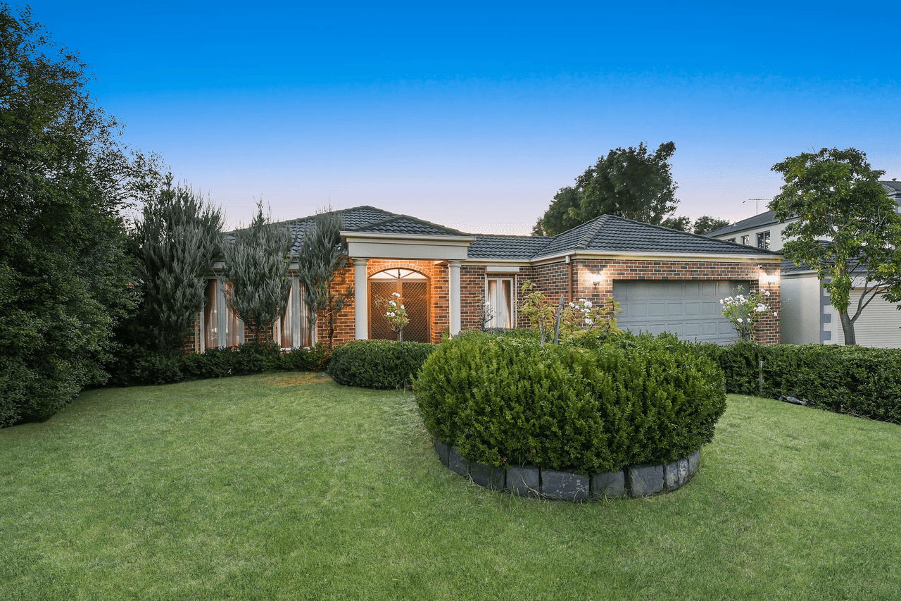 34 Edgbaston Circuit, BERWICK, VIC 3806