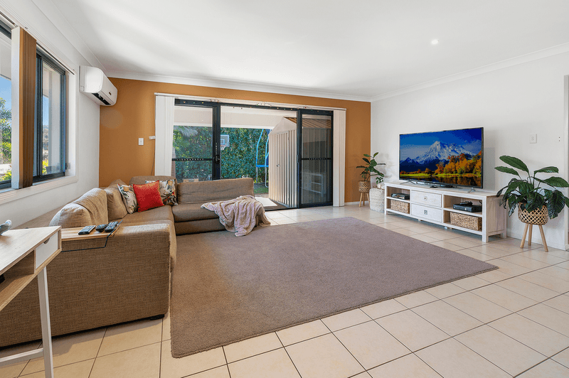 23 Craigs Way, MAUDSLAND, QLD 4210