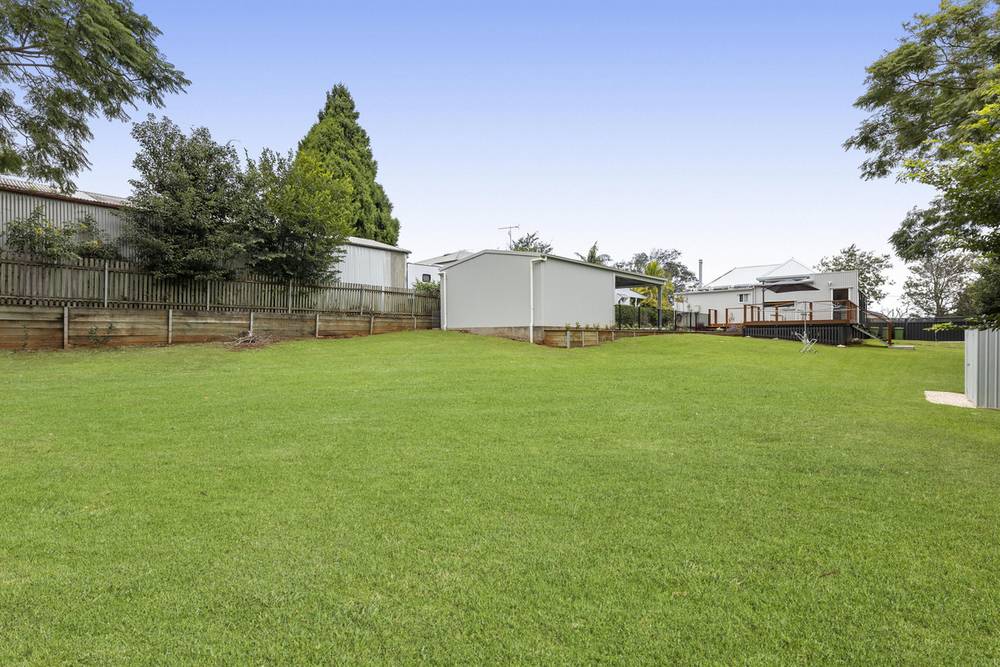 9 Lemnos Street, Harlaxton, QLD 4350