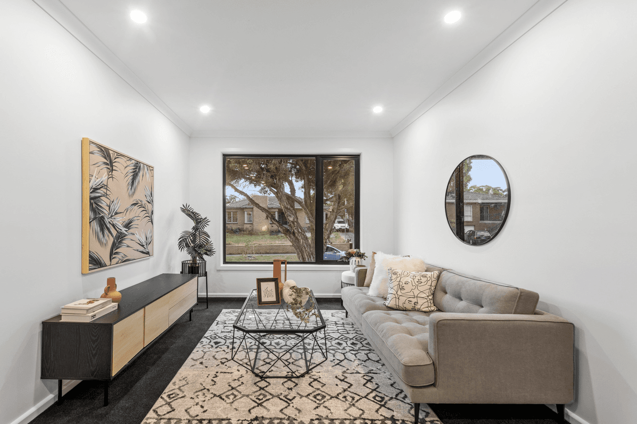 1/3 McCubbin Street, BURWOOD, VIC 3125