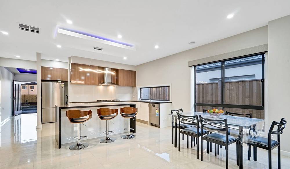 10 Waterfern Street, WYNDHAM VALE, VIC 3024