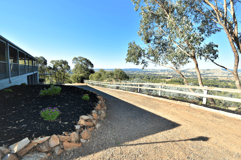 91 YARRABEE ROAD, MARKWOOD, VIC 3678