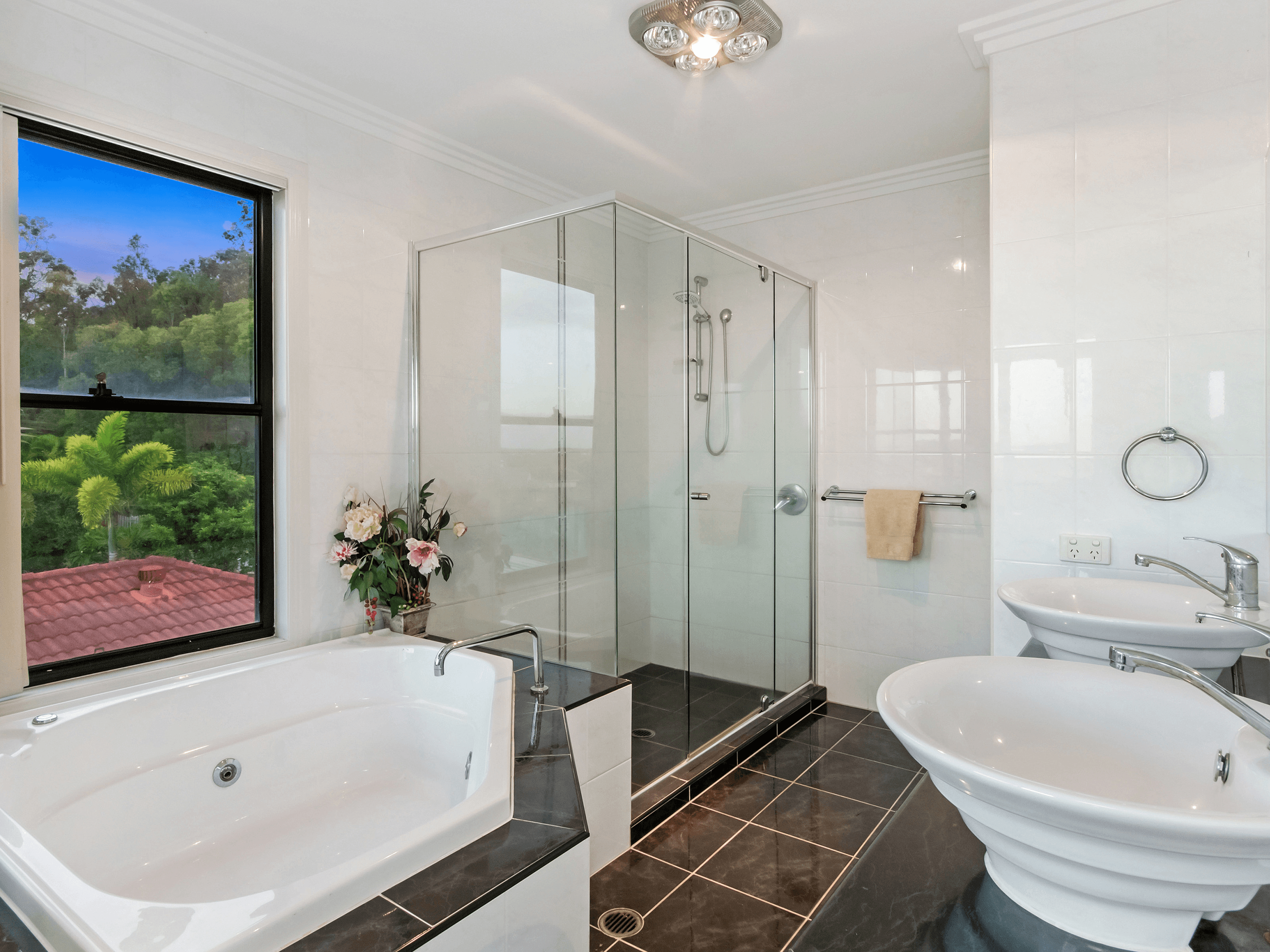 32 Carter Street, PACIFIC PINES, QLD 4211