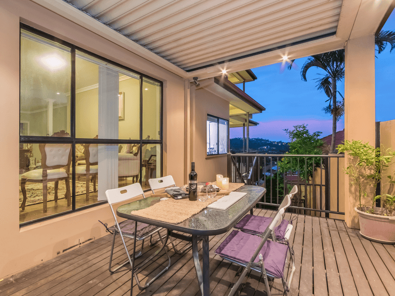 32 Carter Street, PACIFIC PINES, QLD 4211