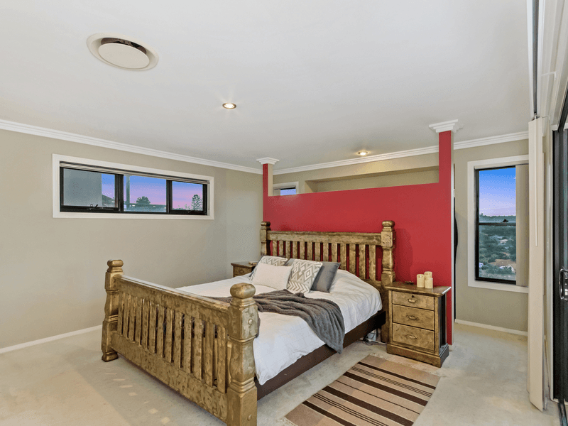 32 Carter Street, PACIFIC PINES, QLD 4211