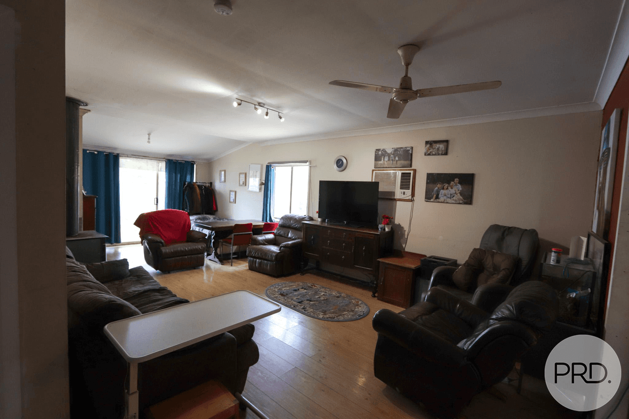 34 CARABOST Street, ROSEWOOD, NSW 2652