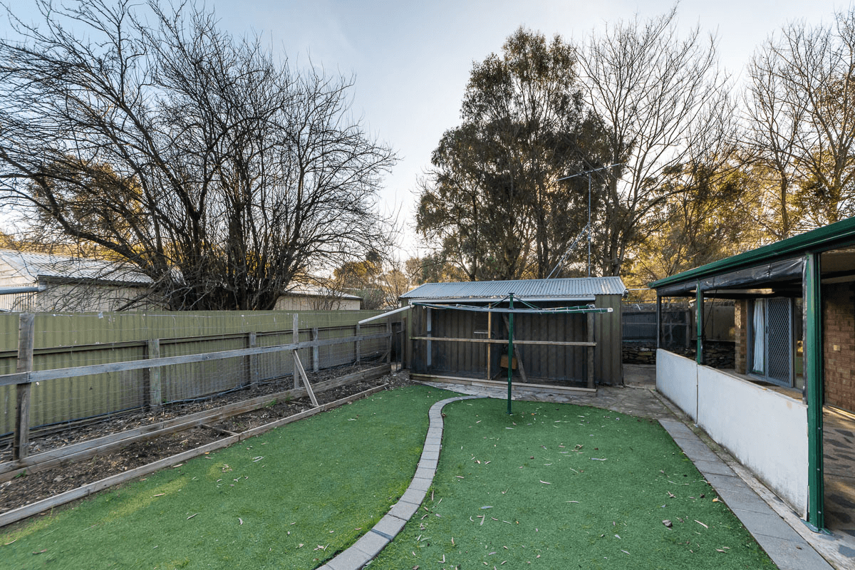 4 Adelaide Road, TUNGKILLO, SA 5236