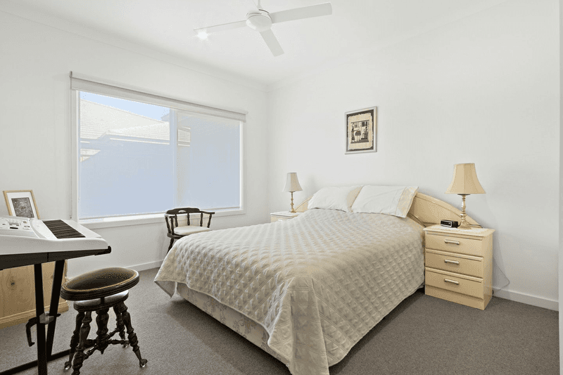 3 The Crescent, EAGLE POINT, VIC 3878