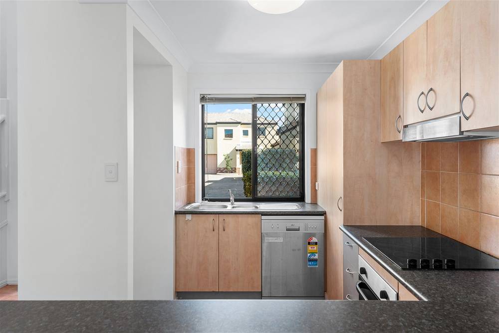 2/132 Kate street, CARINA, QLD 4152