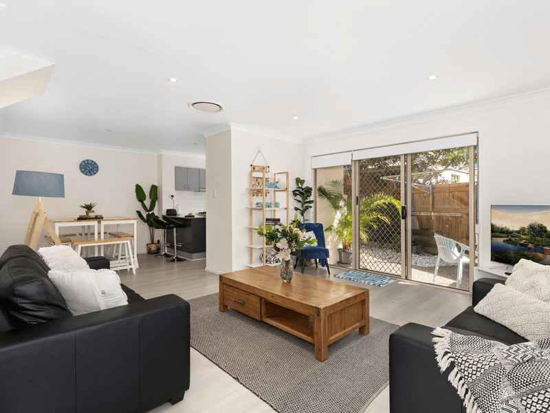 25/2 Weir Drive, UPPER COOMERA, QLD 4209