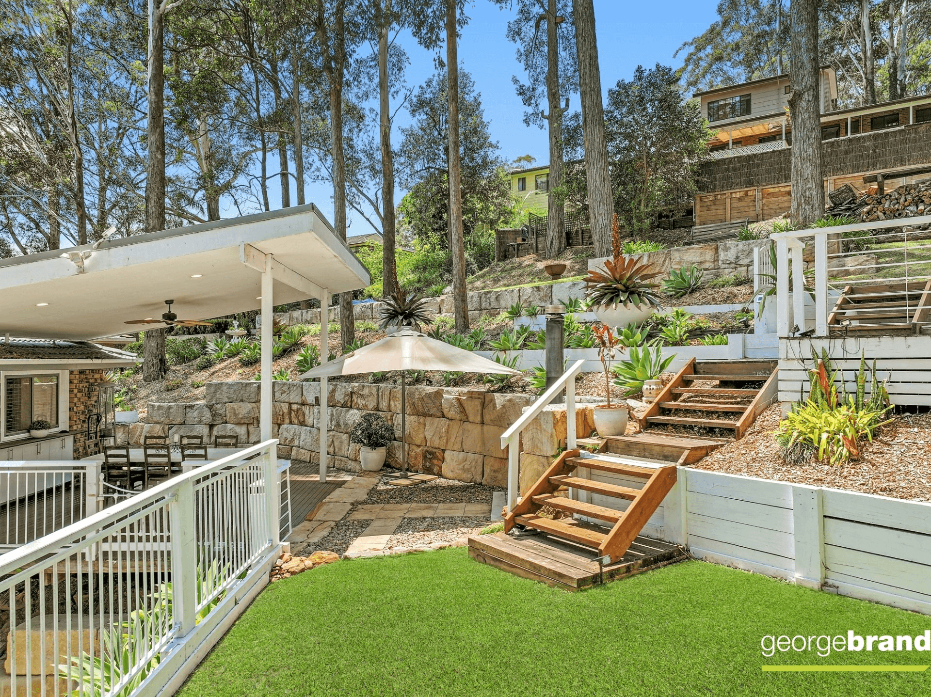 10 Mondy Crescent, Avoca Beach, NSW 2251