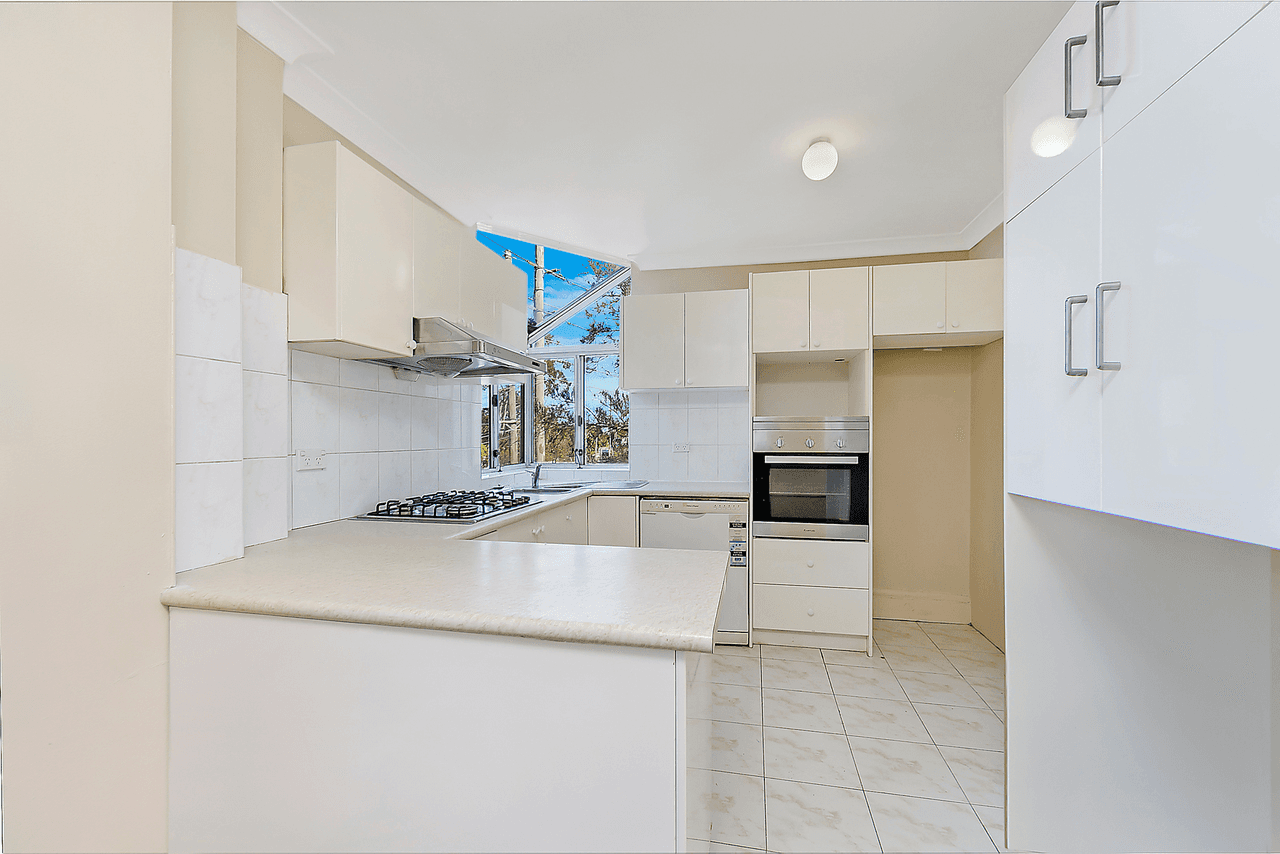 11/1 Lloyds Ave, CARLINGFORD, NSW 2118