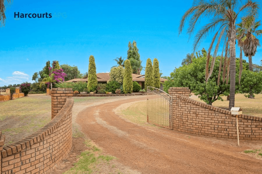 42 Lillydale Road, NORTH BOYANUP, WA 6237