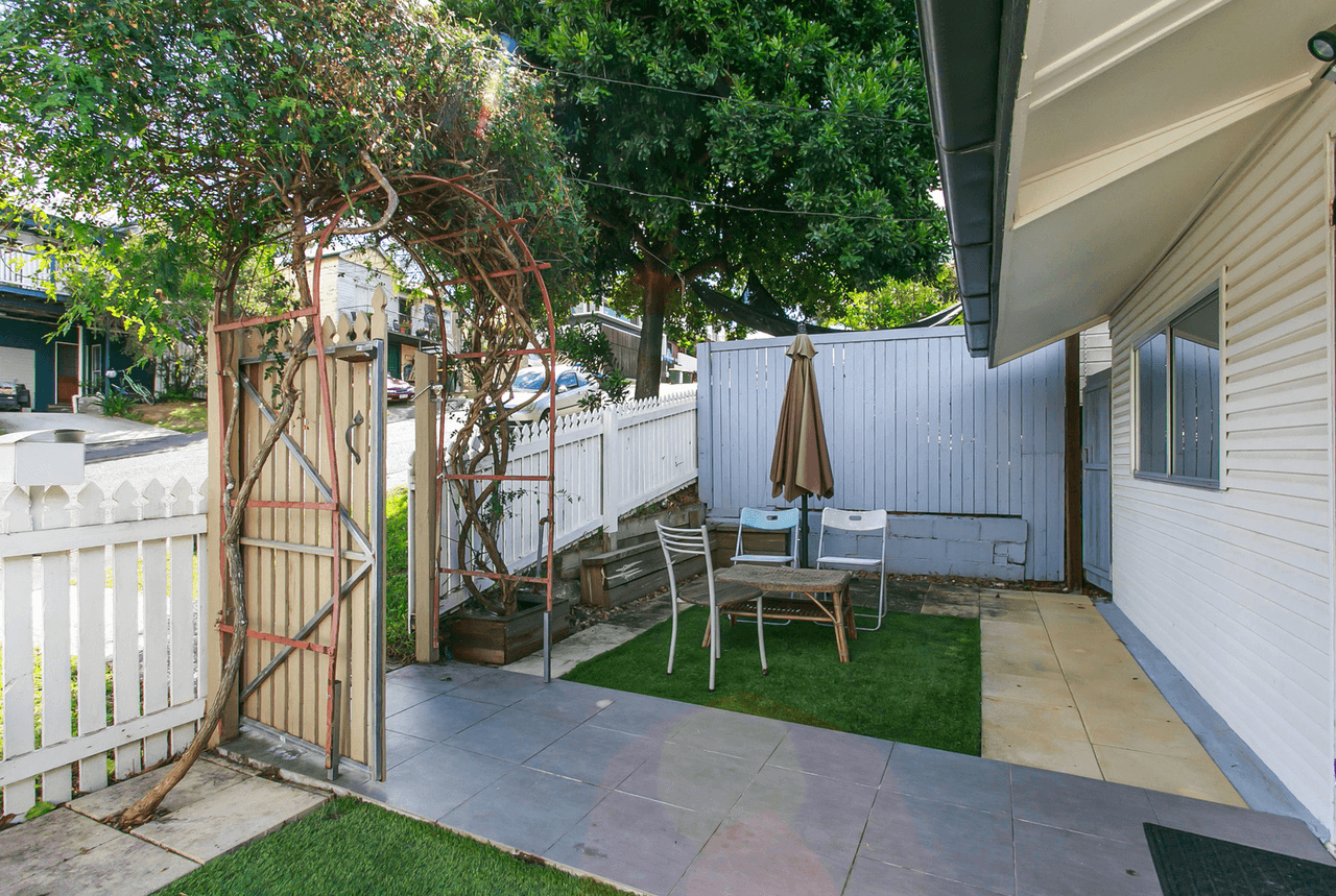 46 Mabel Street, HIGHGATE HILL, QLD 4101