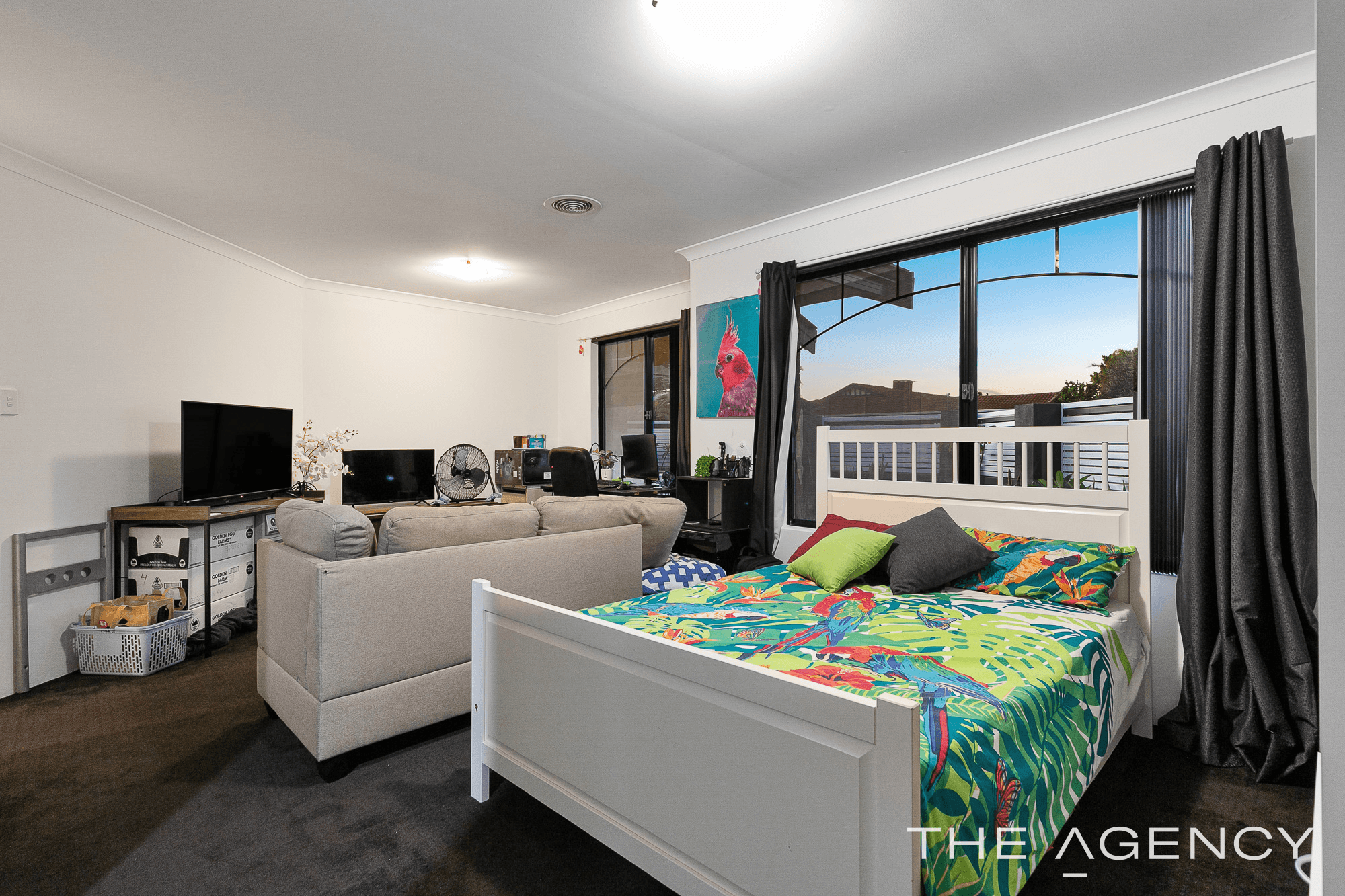 50 Montebourg Meander, Port Kennedy, WA 6172