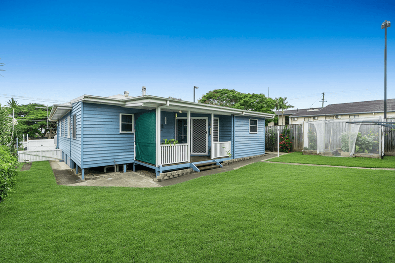 14 Strawberry Road, Manly West, QLD 4179