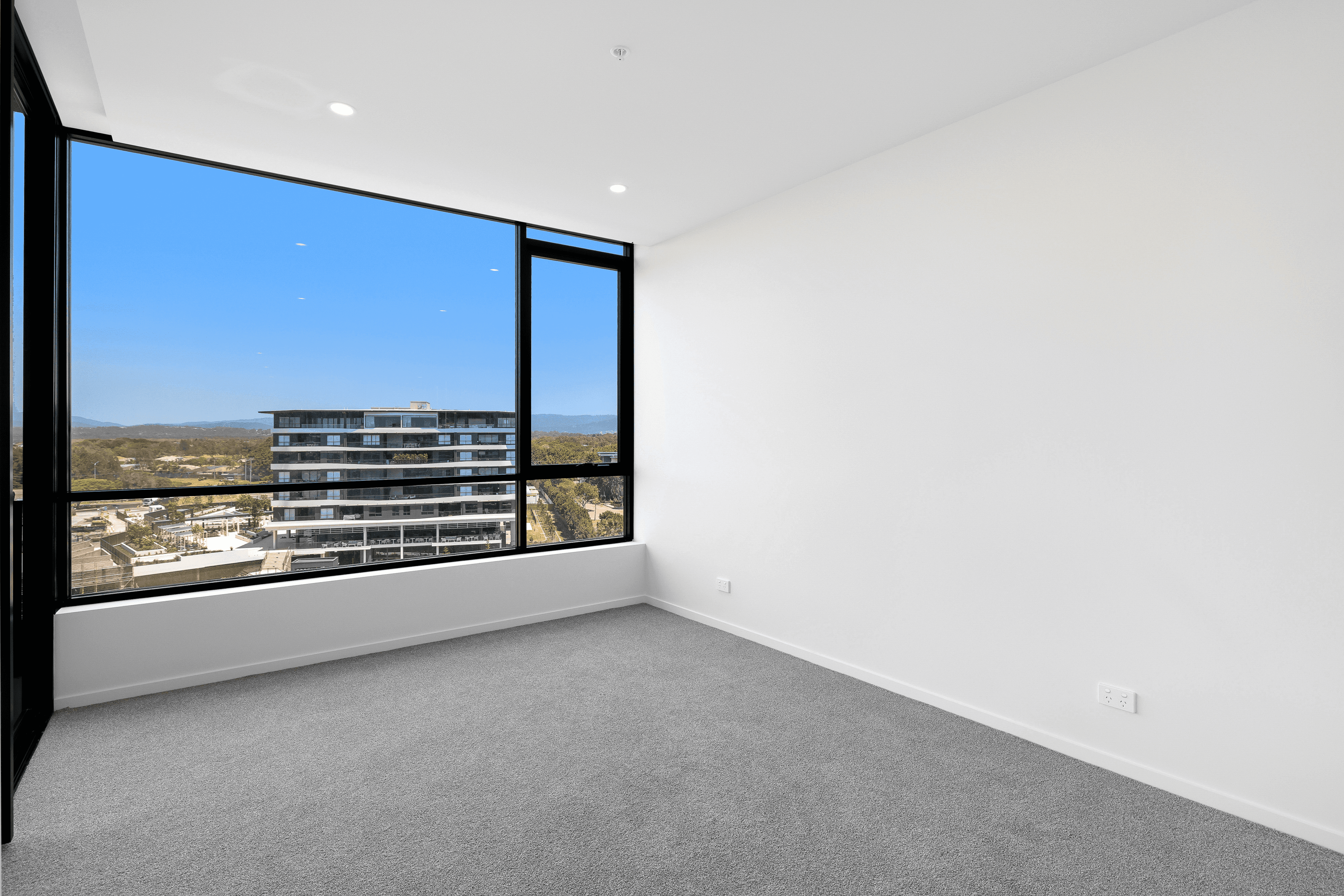 1802/6-8 Sickle Avenue, HOPE ISLAND, QLD 4212