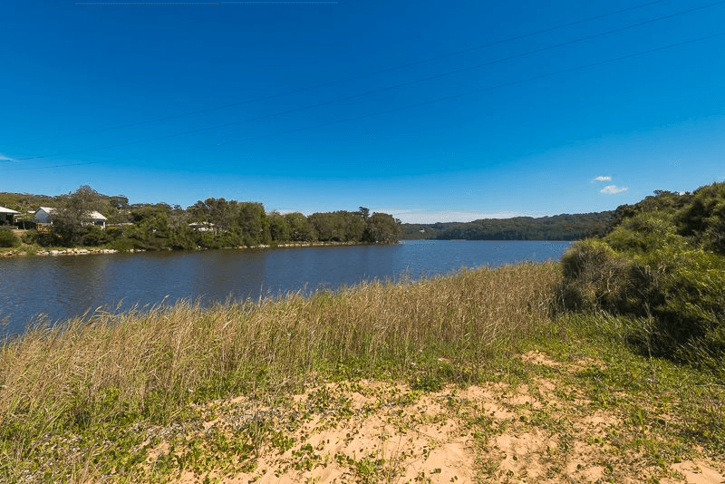 126 Copacabana Drive, Copacabana, NSW 2251