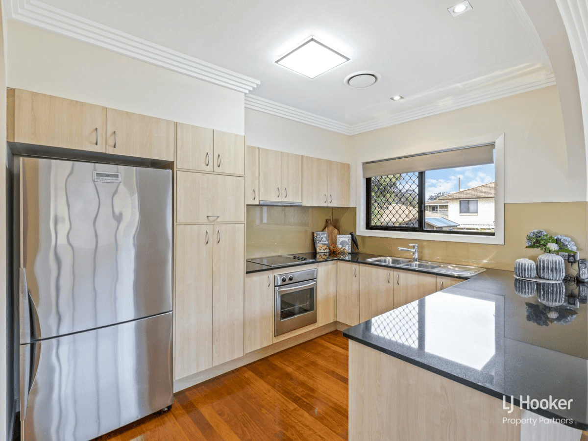 5 Monteith Street, ROBERTSON, QLD 4109