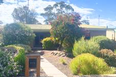 176 Canterbury Road, Victor Harbor, SA 5211