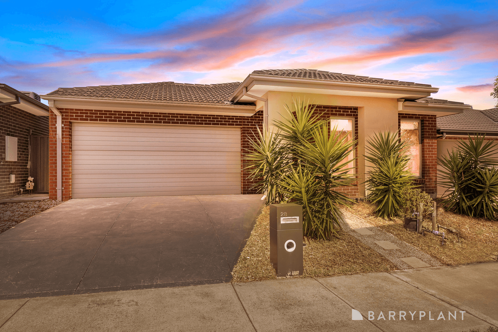 28 MacAlister Grove, Cobblebank, VIC 3338