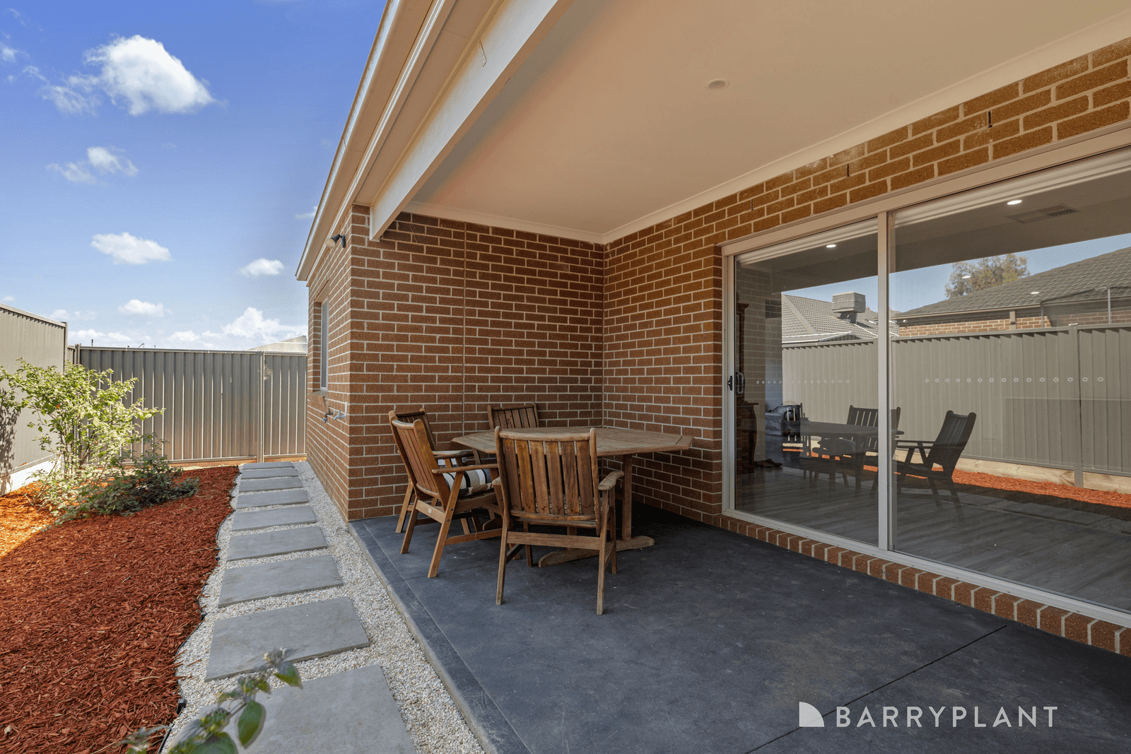 28 MacAlister Grove, Cobblebank, VIC 3338